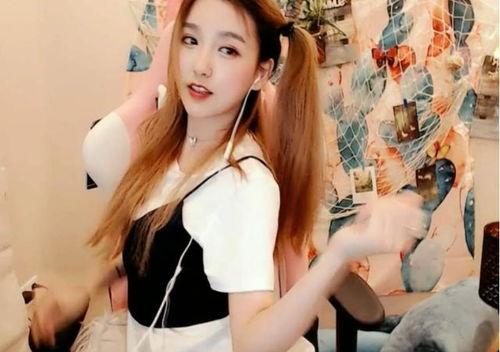 骚小妹视频,揭秘网络红人的魅力与争议